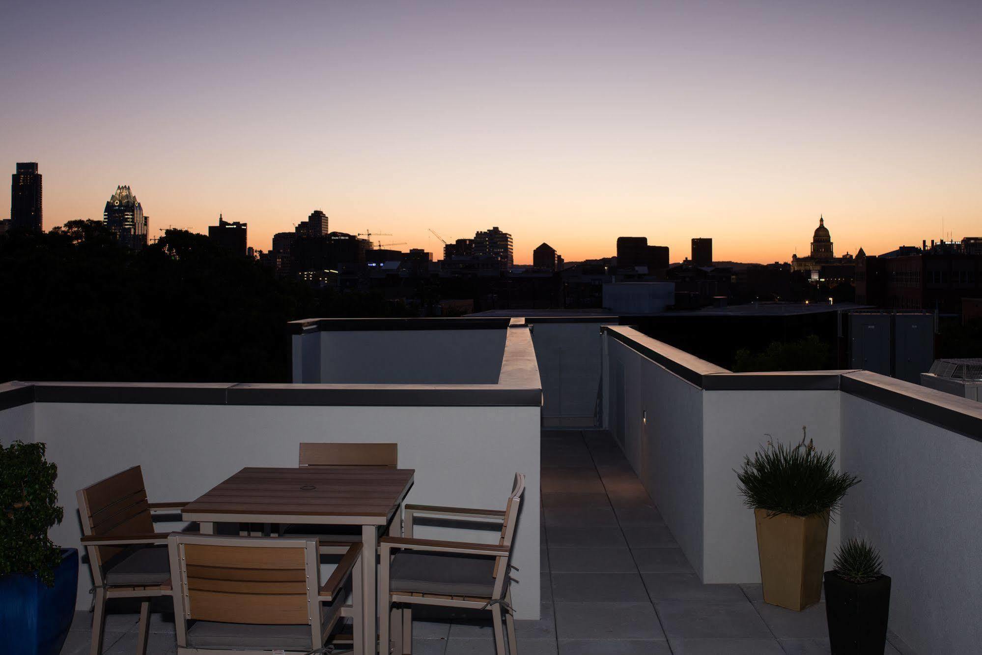 Hotel Eleven Austin Extérieur photo